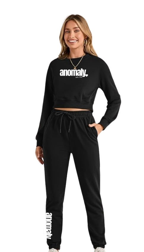 Cropped anomaly🖤 Sweatsuit